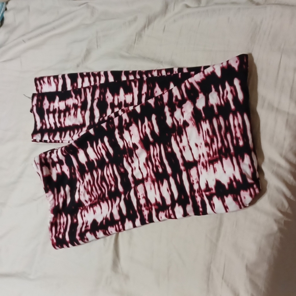 LuLaRoe Pants - Lularoe leggings size xl